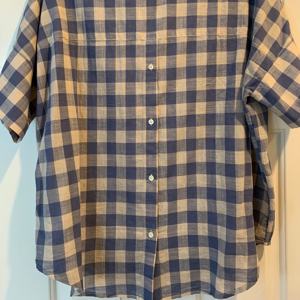 Madewell Top with button accents on back NWT